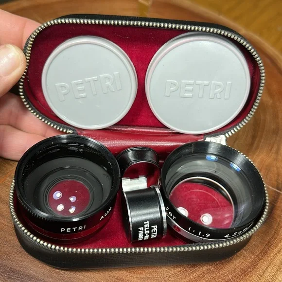 PETRI 1.9 Color Corrected Super Camera w/ Aux Lens Set & Original Case - Working - Picture 12 of 16